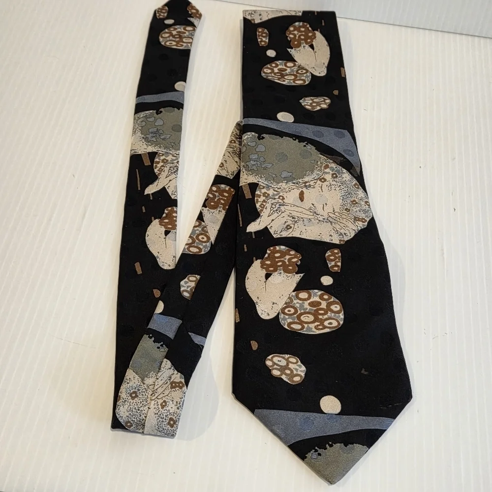Gustav Klimt Silk Tie The kiss Christina Desiree Gallery Collection Made in USA